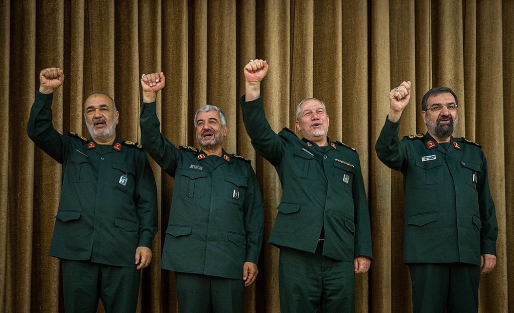 با رسیدن تنشهای منطقهای به یکی از پیچیدهترین مقاطع سالهای اخیر، ترکیبی از فشارهای نظامی، انزوای سیاسی و بحران در روابط خارجی، چشمانداز نقش جمهوری اسلامی در خاورمیانه را مبهم کرده است.